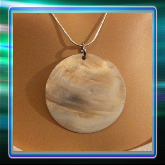 Jewelry - Shell Necklace .925 Plated